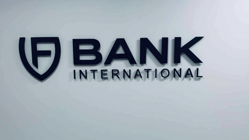 FV Bank разрешит использование стейблкоинов USDC для прямых депозитов - Bits Media